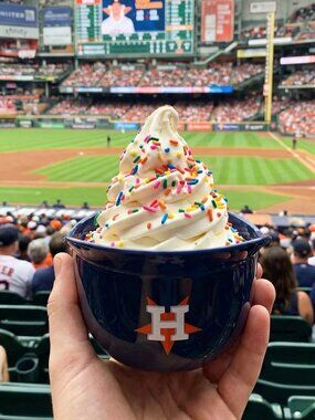 Houston Astros Mini Baseball Helmet 8oz Ice Cream Sundae Cup